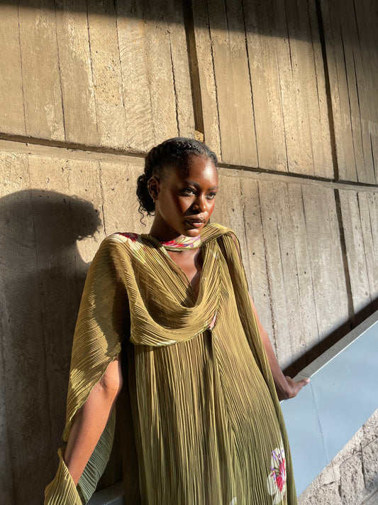 One size pleated chiffon dress in olive cala color